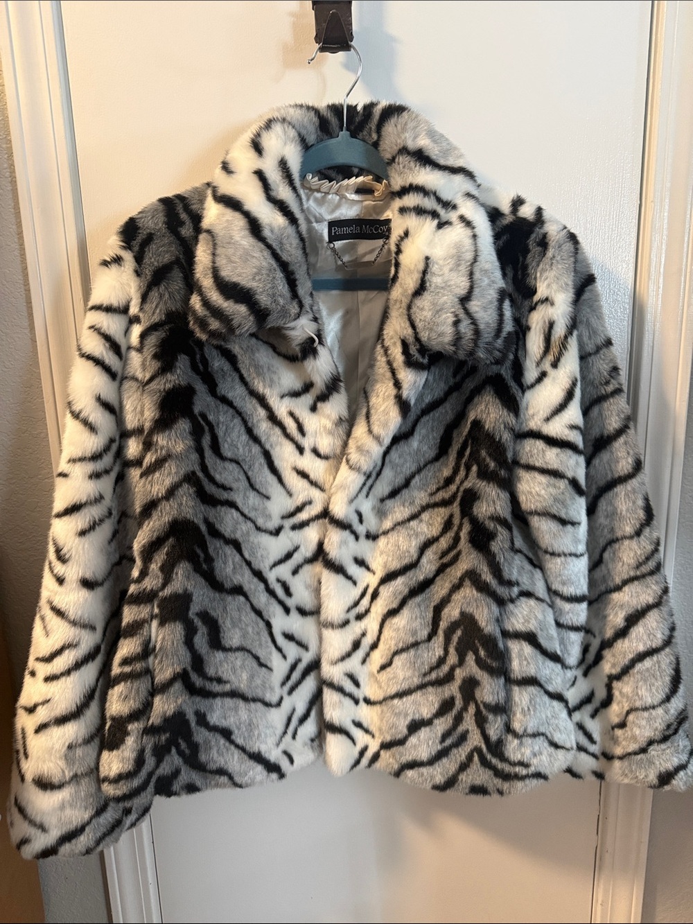 Pamela McCoy Black and White Zebra Faux Fur Jacket